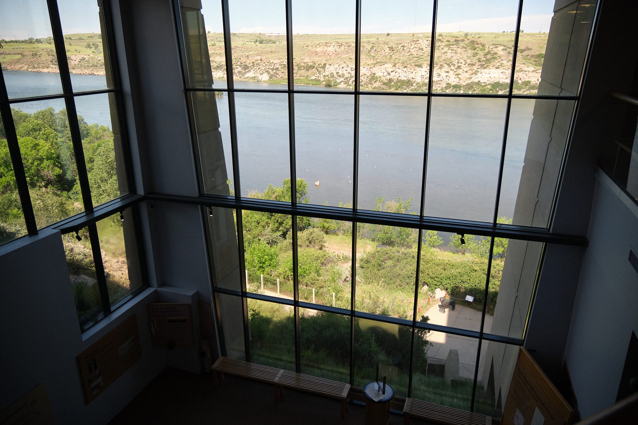 A view outside the window of the missouri river from the interpretive center